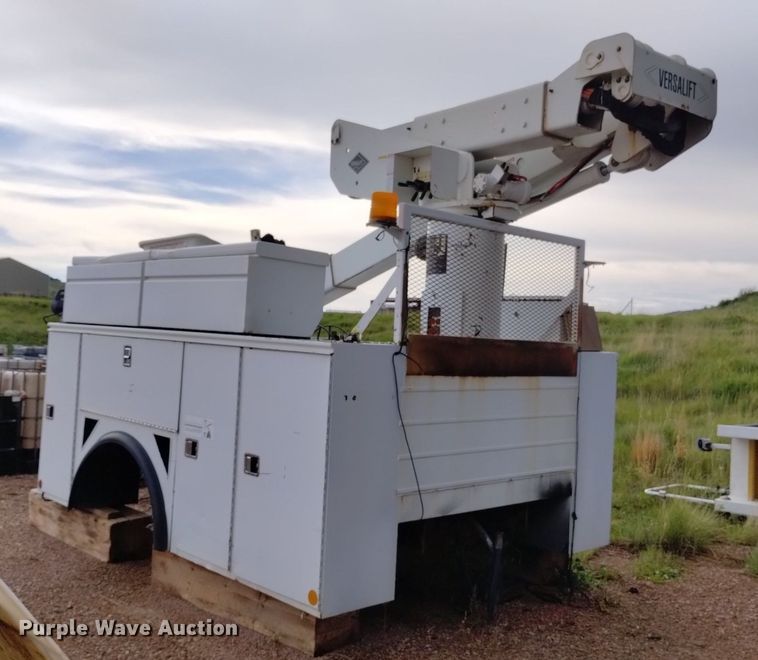 image for item DN6487 Knapheide 6133HC  bucket truck bed