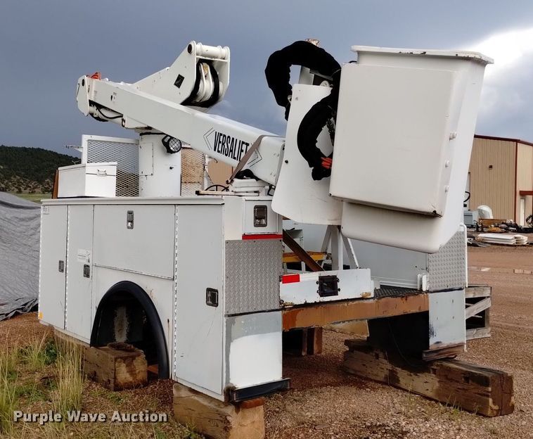 image for item DN6487 Knapheide 6133HC  bucket truck bed