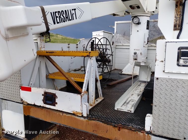 image for item DN6487 Knapheide 6133HC  bucket truck bed