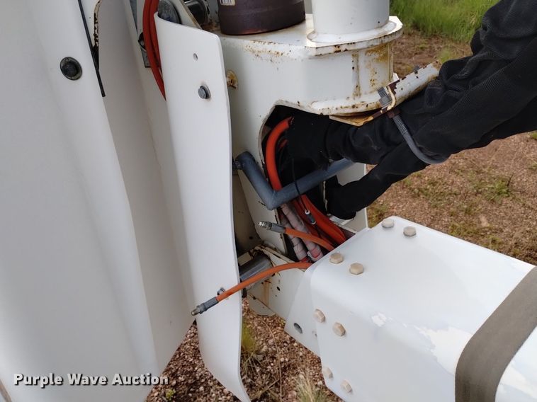 image for item DN6487 Knapheide 6133HC  bucket truck bed