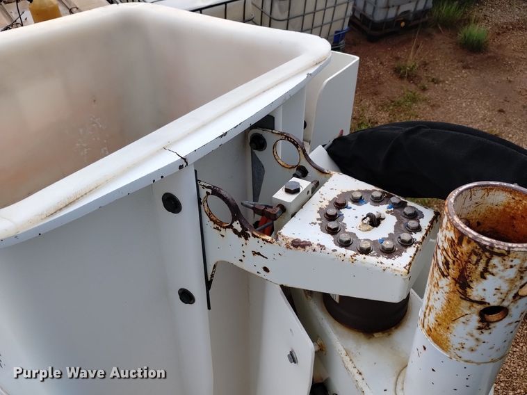 image for item DN6487 Knapheide 6133HC  bucket truck bed