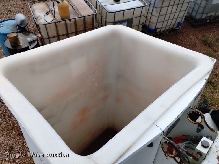 image for item DN6487 Knapheide 6133HC  bucket truck bed