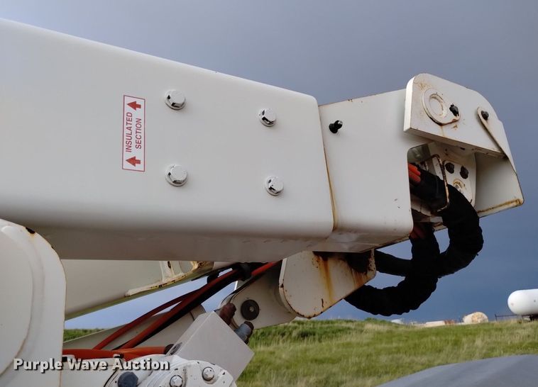 image for item DN6487 Knapheide 6133HC  bucket truck bed