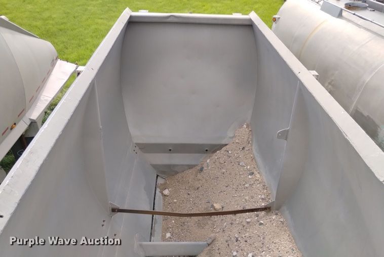 image for item DN6489 1993 Beall BD-N3454-93  bottom dump trailer