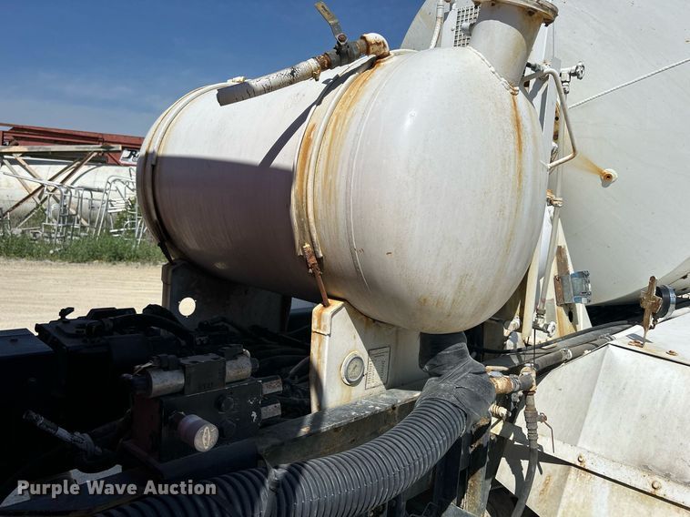 image for item DR4630 2006 Sterling LT9500  ready mix truck