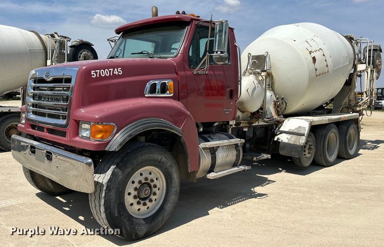 image for item DR4631 2007 Sterling L9511  ready mix truck