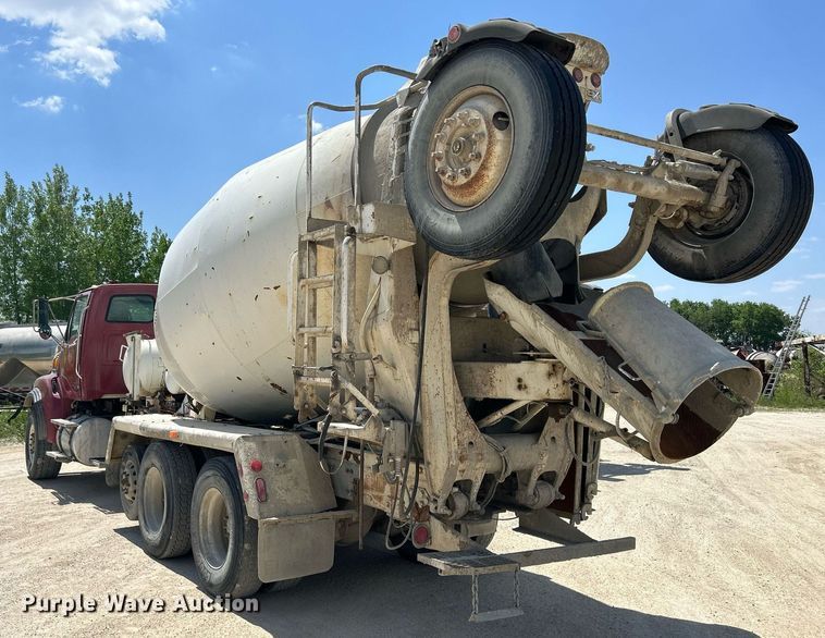 image for item DR4631 2007 Sterling L9511  ready mix truck
