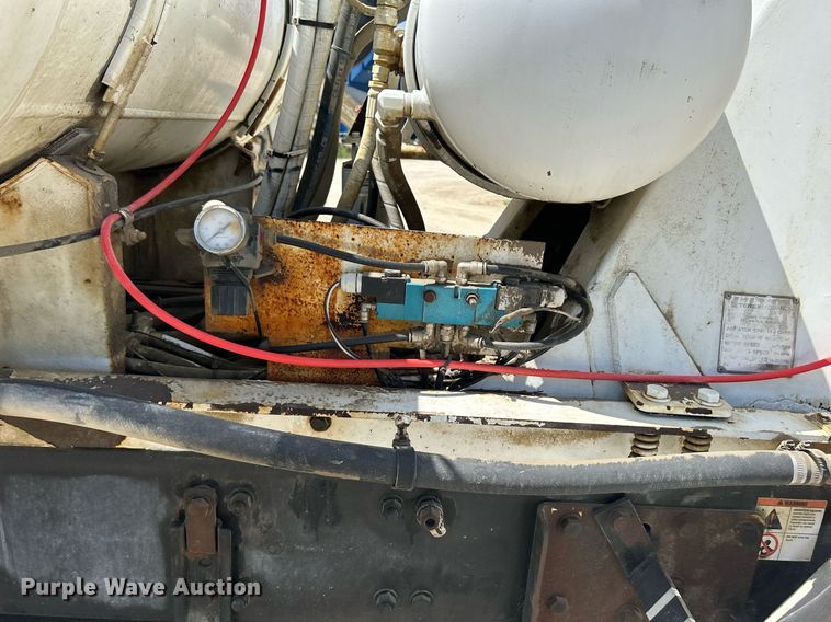 image for item DR4631 2007 Sterling L9511  ready mix truck