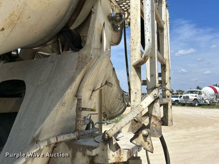 image for item DR4631 2007 Sterling L9511  ready mix truck