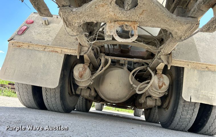 image for item DR4631 2007 Sterling L9511  ready mix truck