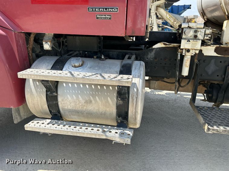 image for item DR4631 2007 Sterling L9511  ready mix truck