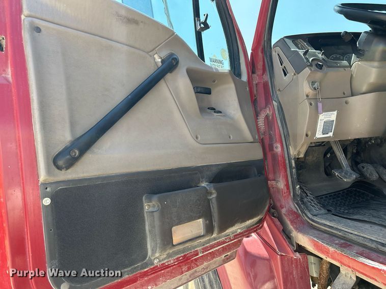 image for item DR4631 2007 Sterling L9511  ready mix truck