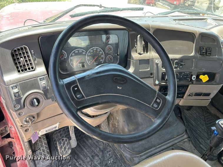 image for item DR4631 2007 Sterling L9511  ready mix truck