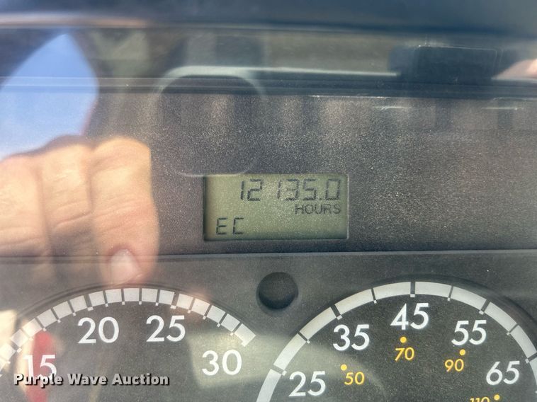 image for item DR4631 2007 Sterling L9511  ready mix truck