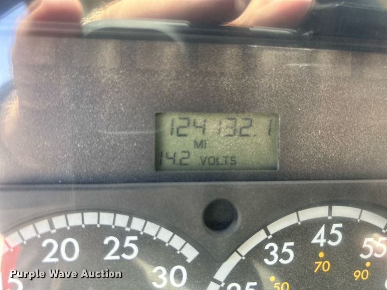 image for item DR4631 2007 Sterling L9511  ready mix truck