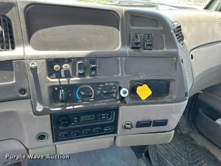 image for item DR4631 2007 Sterling L9511  ready mix truck