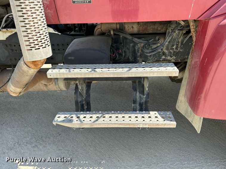 image for item DR4631 2007 Sterling L9511  ready mix truck