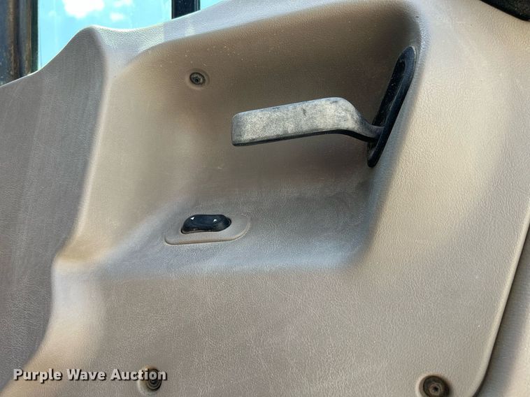 image for item DR4631 2007 Sterling L9511  ready mix truck