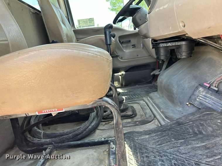 image for item DR4631 2007 Sterling L9511  ready mix truck