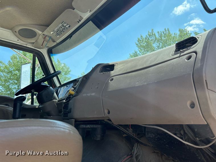 image for item DR4631 2007 Sterling L9511  ready mix truck