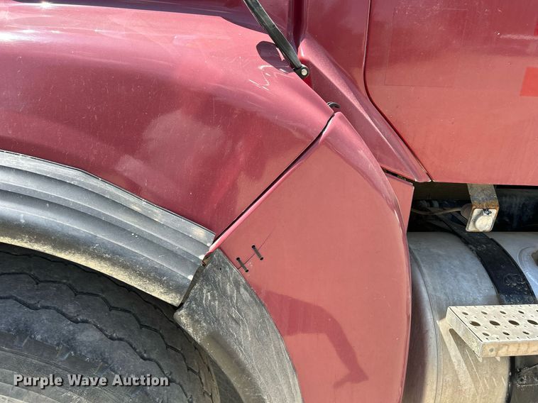 image for item DR4631 2007 Sterling L9511  ready mix truck