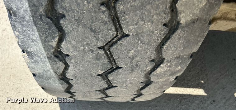 image for item DR4631 2007 Sterling L9511  ready mix truck