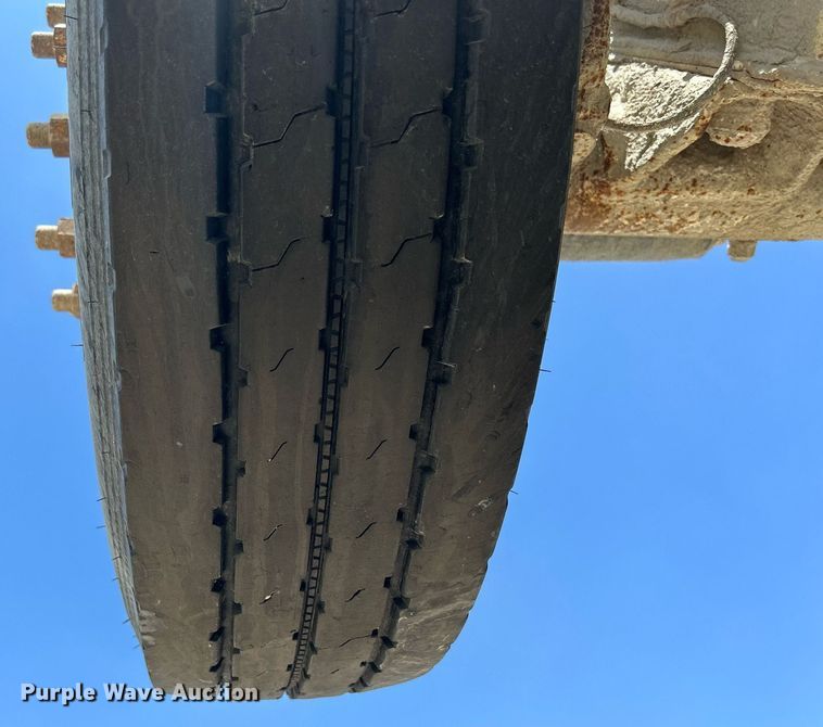 image for item DR4631 2007 Sterling L9511  ready mix truck