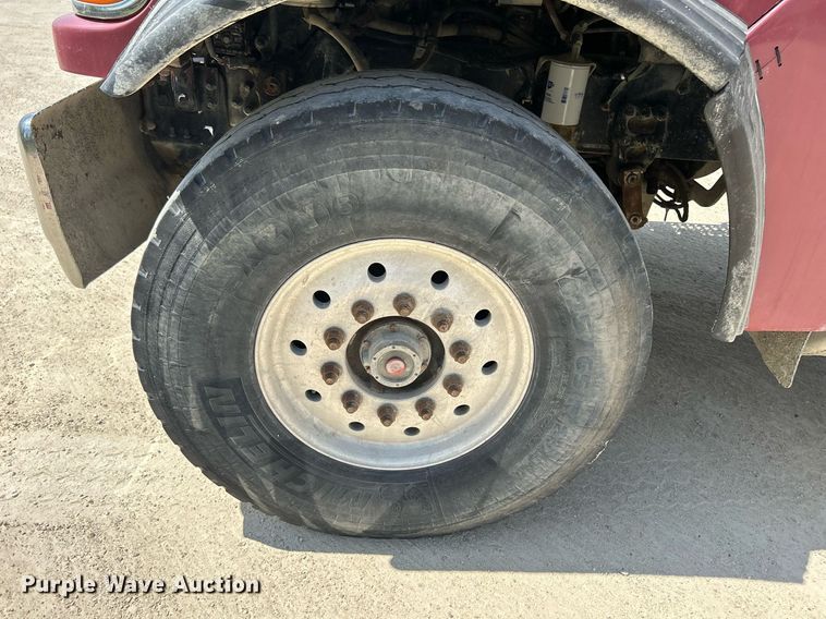 image for item DR4631 2007 Sterling L9511  ready mix truck