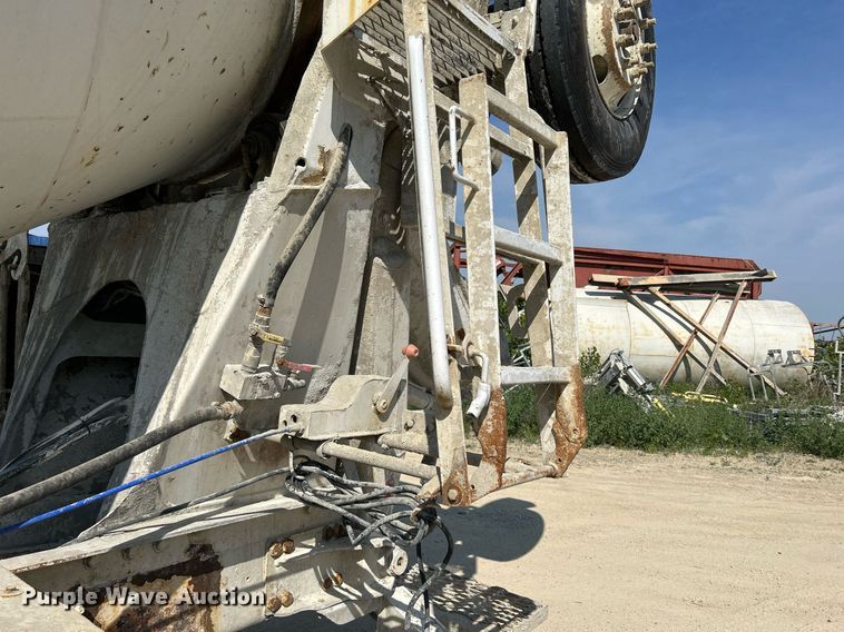 image for item DR4632 2007 Mack CV513 Granite  ready mix truck