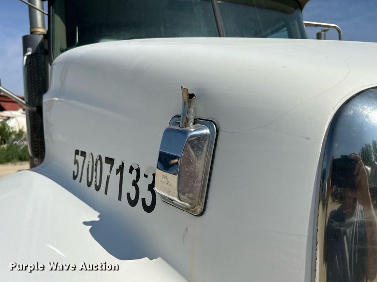 image for item DR4632 2007 Mack CV513 Granite  ready mix truck