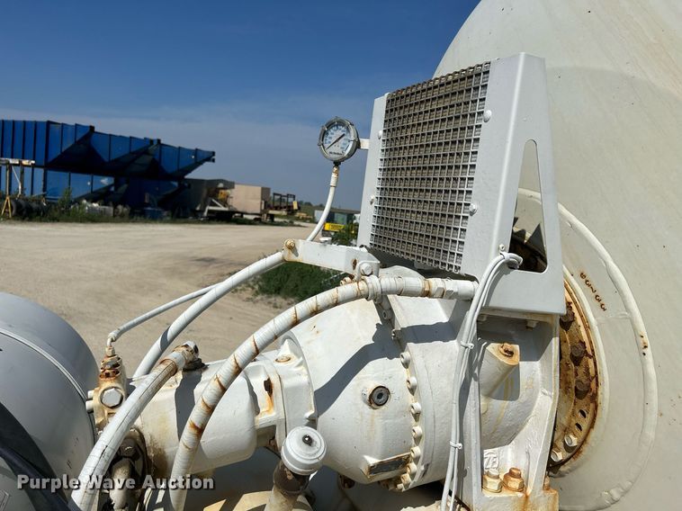 image for item DR4633 2003 Kenworth W900  ready mix truck