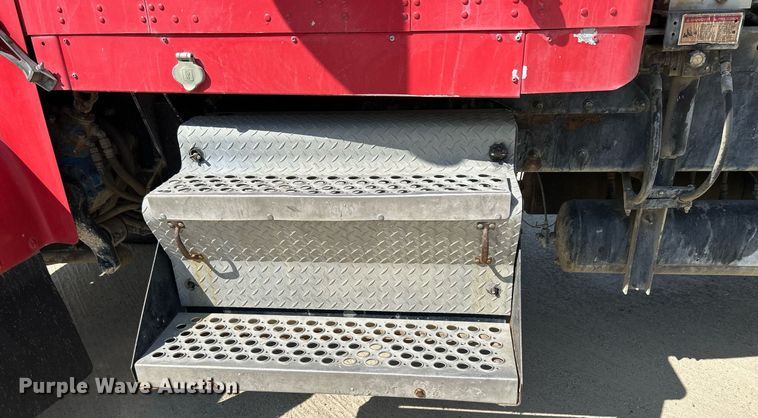 image for item DR4633 2003 Kenworth W900  ready mix truck