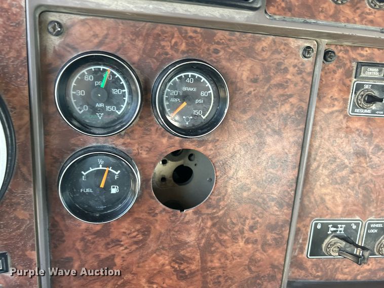 image for item DR4633 2003 Kenworth W900  ready mix truck