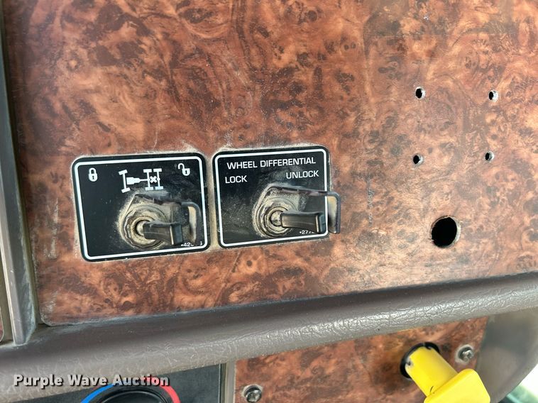 image for item DR4633 2003 Kenworth W900  ready mix truck