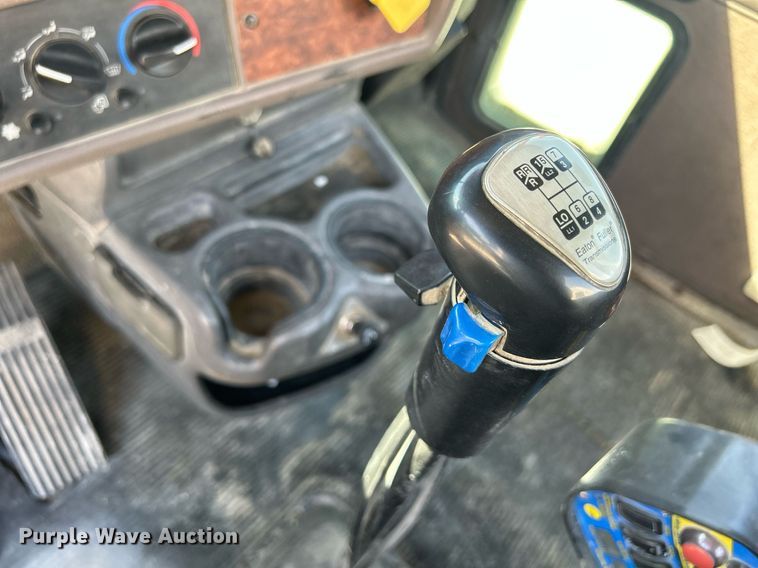 image for item DR4633 2003 Kenworth W900  ready mix truck