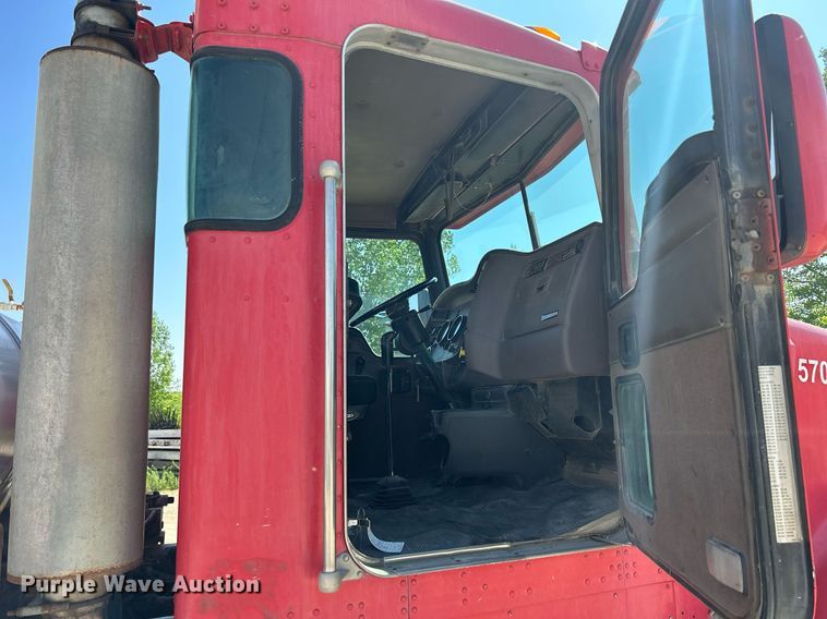 image for item DR4633 2003 Kenworth W900  ready mix truck