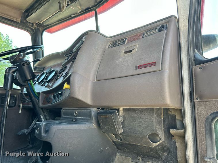 image for item DR4633 2003 Kenworth W900  ready mix truck