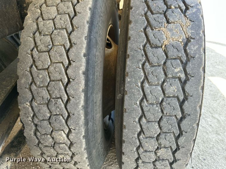 image for item DR4633 2003 Kenworth W900  ready mix truck