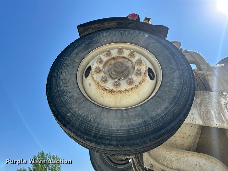 image for item DR4633 2003 Kenworth W900  ready mix truck