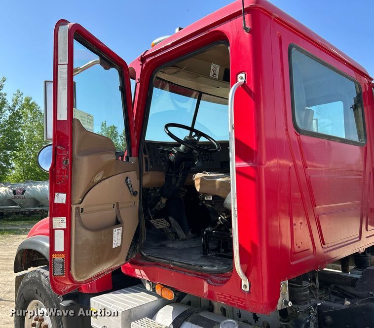 image for item DR4634 2007 Mack CV513 Granite  ready mix truck