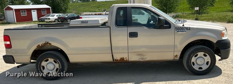 image for item DR4635 2007 Ford F150 XL  pickup truck