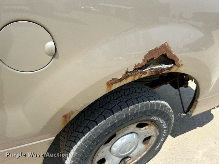 image for item DR4635 2007 Ford F150 XL  pickup truck