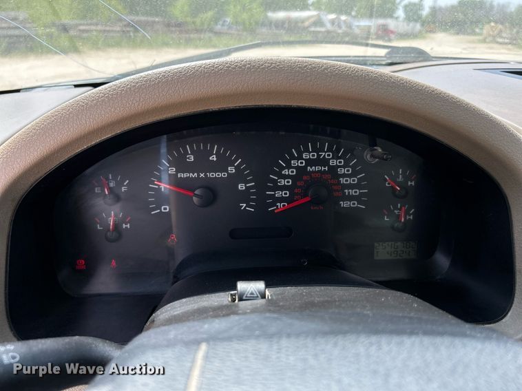 image for item DR4635 2007 Ford F150 XL  pickup truck