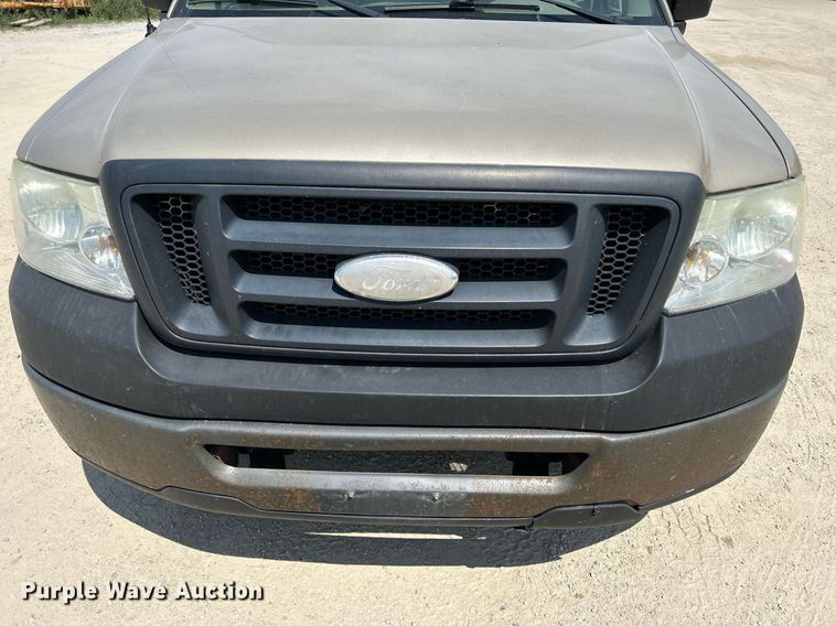 image for item DR4635 2007 Ford F150 XL  pickup truck
