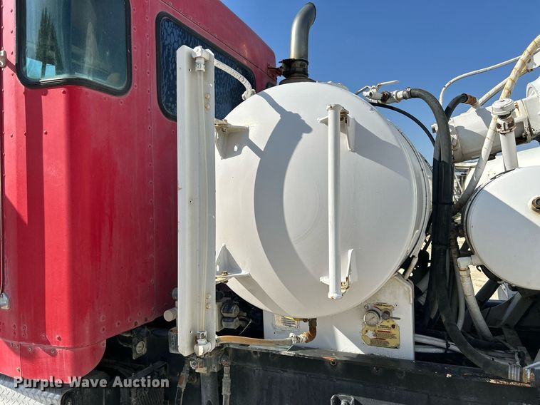 image for item DR4636 2003 Kenworth W900  ready mix truck