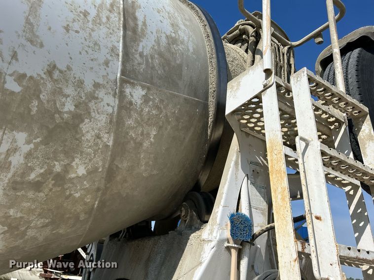 image for item DR4636 2003 Kenworth W900  ready mix truck