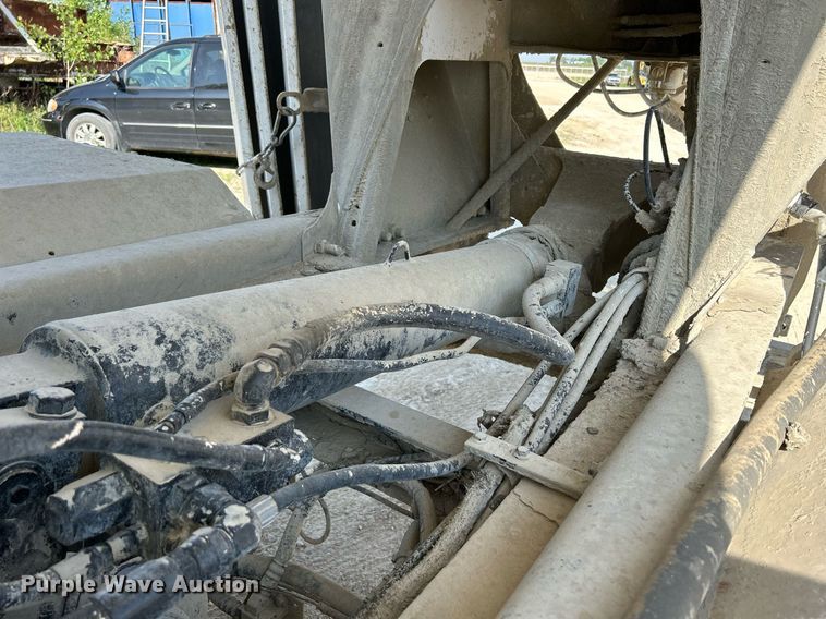 image for item DR4636 2003 Kenworth W900  ready mix truck