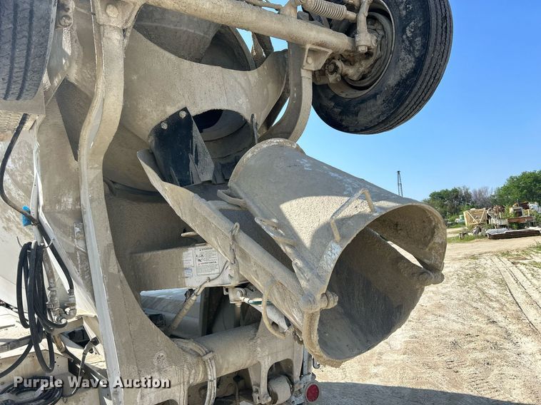 image for item DR4636 2003 Kenworth W900  ready mix truck