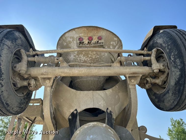 image for item DR4636 2003 Kenworth W900  ready mix truck