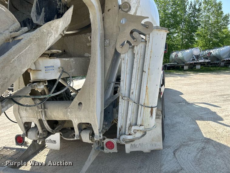 image for item DR4636 2003 Kenworth W900  ready mix truck